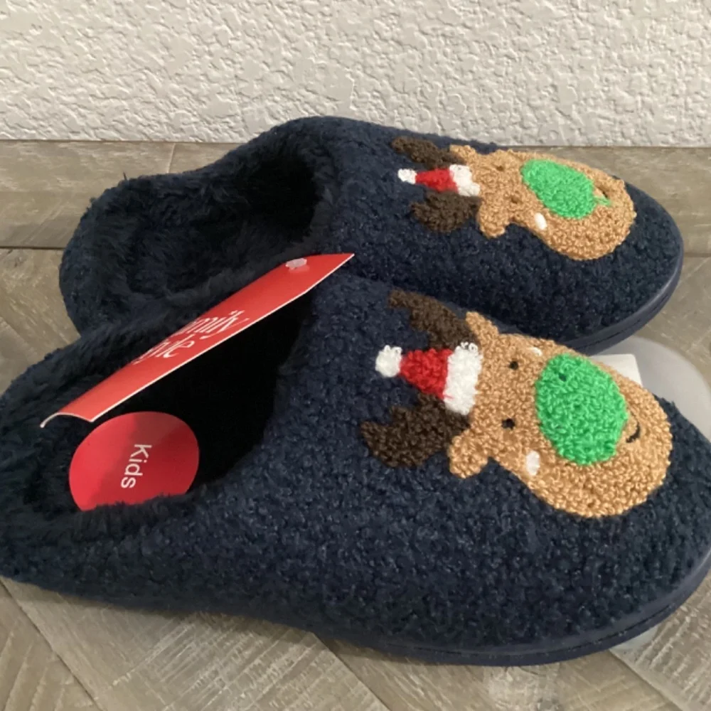 FAMILY PAJAMAS Kid's Reindeer Closed-Toe Slippers, size 2-3